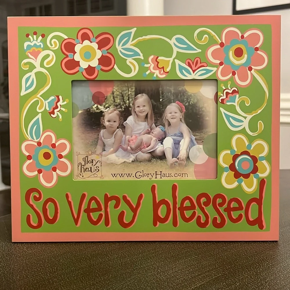 Hand Painted Photo Frame - Picture 1 of 2